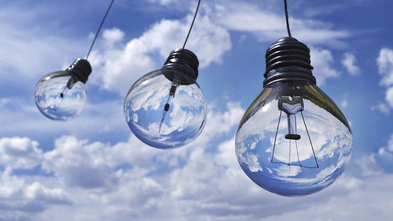 Žema elektros kaina, kuri stebina – kaip tuo džiaugtis galite ir jūs?