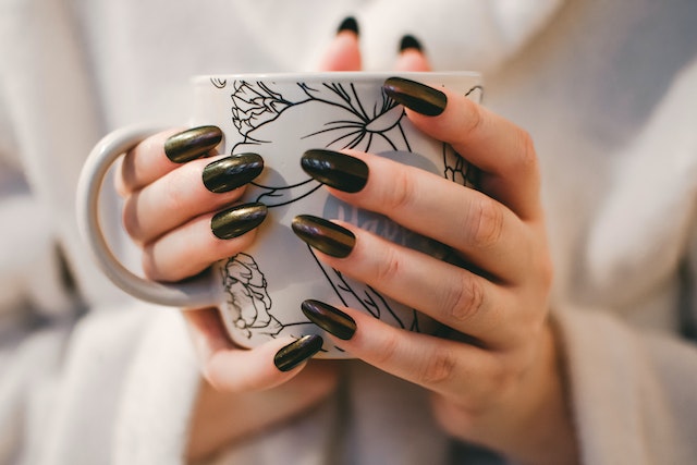 Gražių nagų paslaptis – nagų priauginimo priemonės