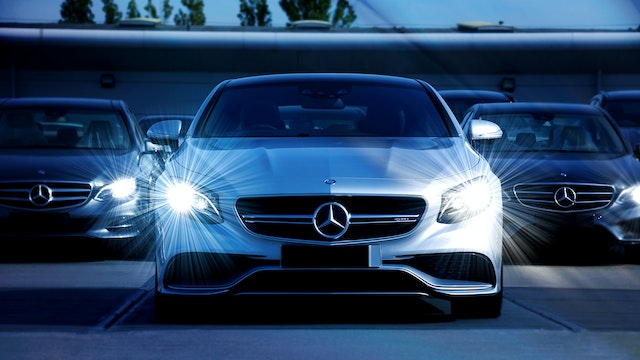 Kada yra vertinga pasinaudoti automobilių nuoma Kauno oro uoste?